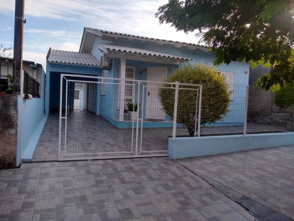 Casa de Alvenaria 3 Dormitórios 100m² - Bairro Aliança